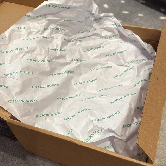 Frank Works THE ONE Unisex Tennis Shoe Size Men 6 /Women 7.5 White Strap NIB - Picture 5 of 8